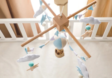 Giostrina in feltro con mongolfiera per culla – Giostrina in legno con ciondoli - Ideale per neonati come regalo bambini